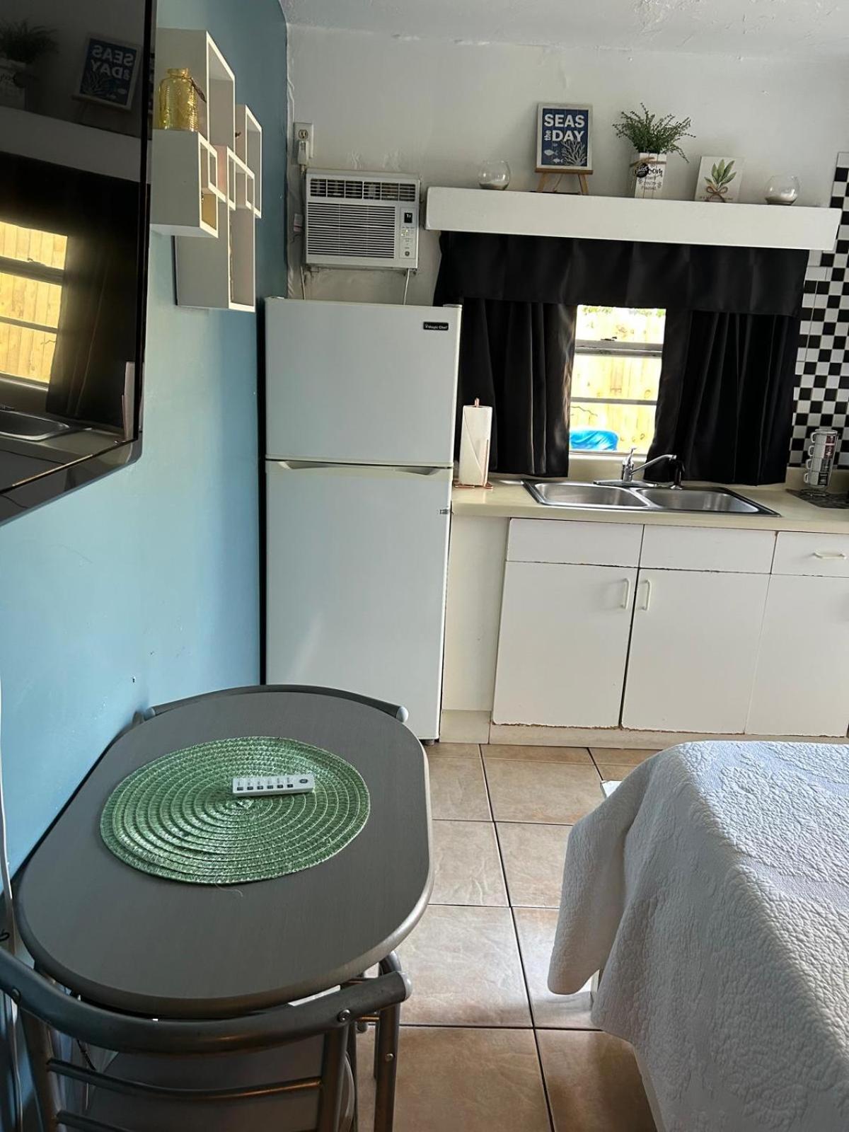 Mini Studio: 10 Min/Siesta Key/Private Entrance/ Sarasota Ngoại thất bức ảnh